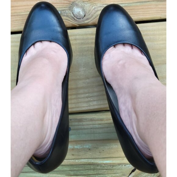 Michael Kors The Jet Set 6 Leather SABRINA Heels Pumps BLACKWOMENS WOMANS 8½ M - Picture 2 of 15